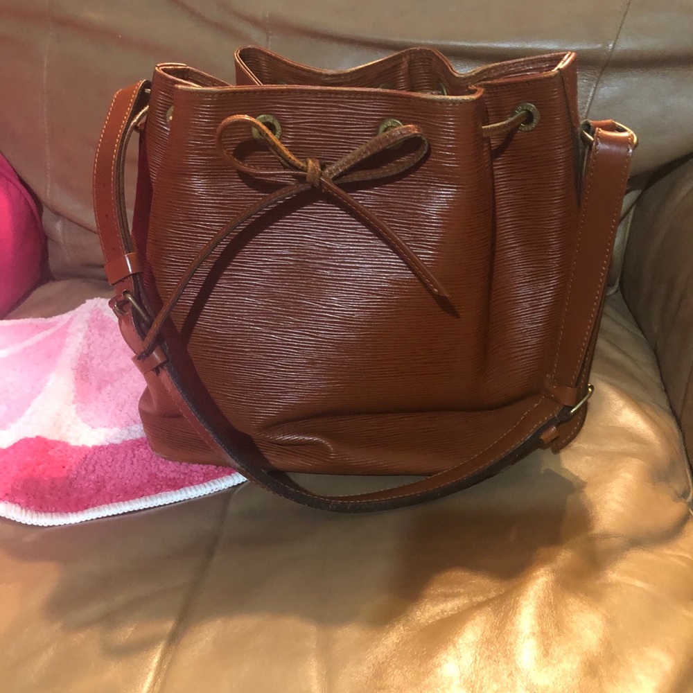 Louis Vuitton purse